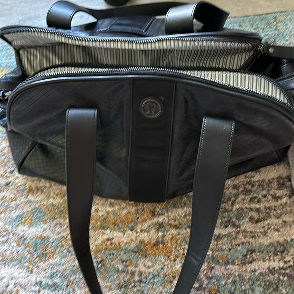 Lululemon gym bag